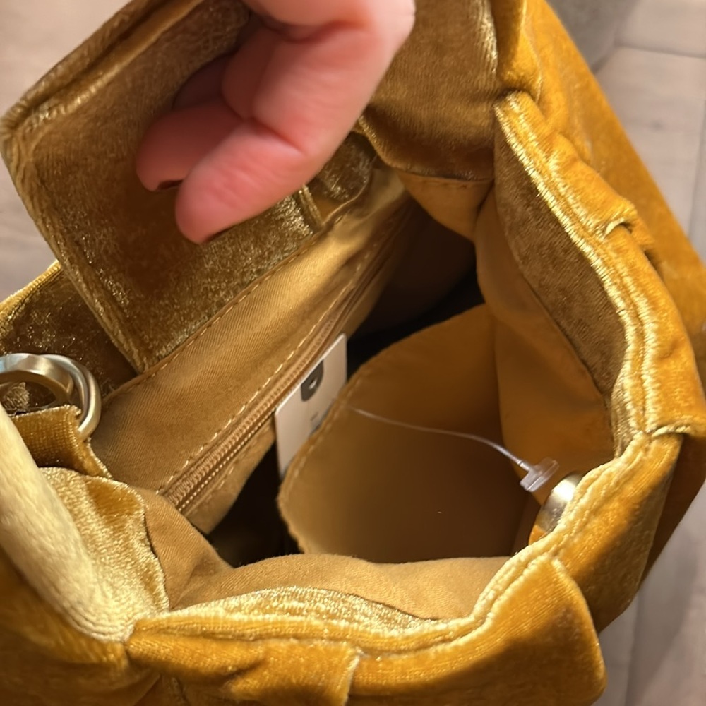 NWT Anthropologie Gold Velvet Bow Bag - Picture 3 of 5
